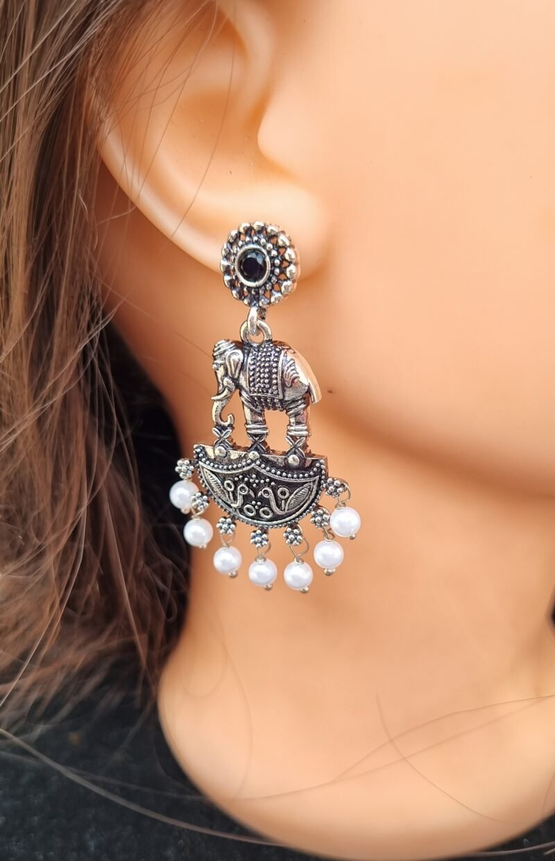 Elephant silver replica earrings - Image 3